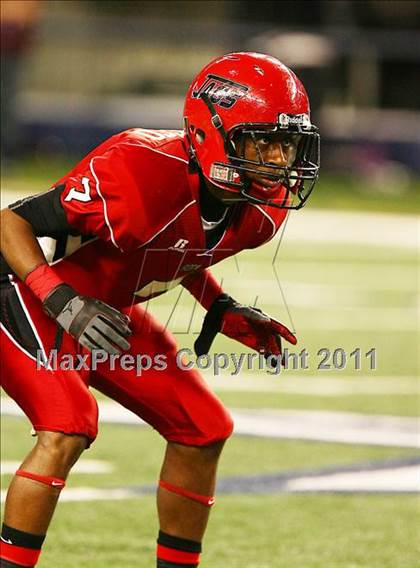 Thumbnail 1 in Horn vs. Rowlett (5A Region 2 Division 2 Area Playoff ) photogallery.