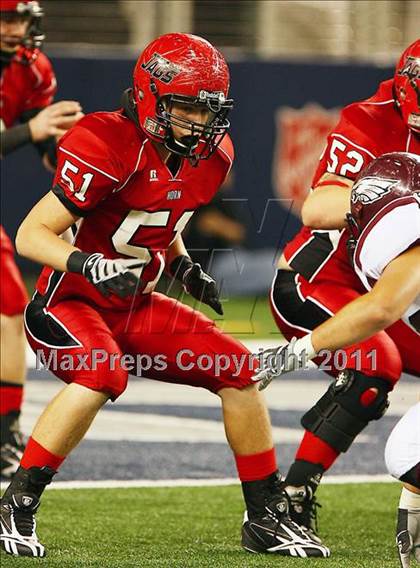 Thumbnail 3 in Horn vs. Rowlett (5A Region 2 Division 2 Area Playoff ) photogallery.