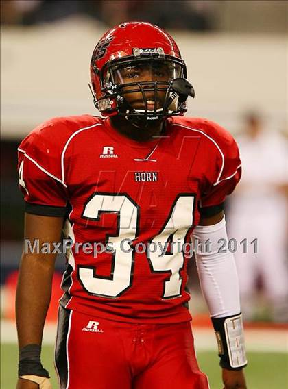 Thumbnail 3 in Horn vs. Rowlett (5A Region 2 Division 2 Area Playoff ) photogallery.