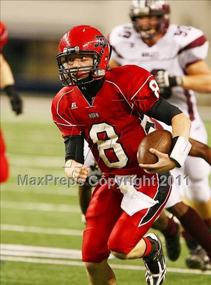 Thumbnail 2 in Horn vs. Rowlett (5A Region 2 Division 2 Area Playoff ) photogallery.