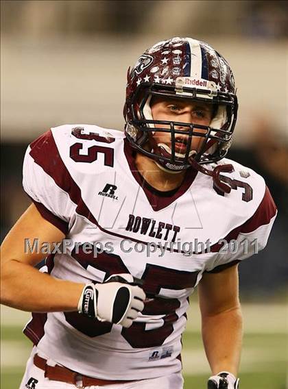 Thumbnail 1 in Horn vs. Rowlett (5A Region 2 Division 2 Area Playoff ) photogallery.
