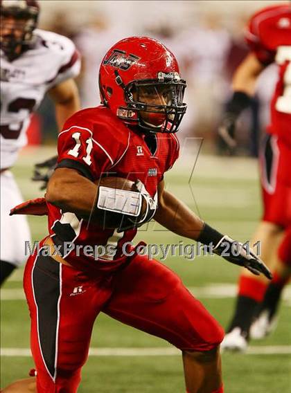 Thumbnail 1 in Horn vs. Rowlett (5A Region 2 Division 2 Area Playoff ) photogallery.