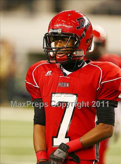 Thumbnail 1 in Horn vs. Rowlett (5A Region 2 Division 2 Area Playoff ) photogallery.