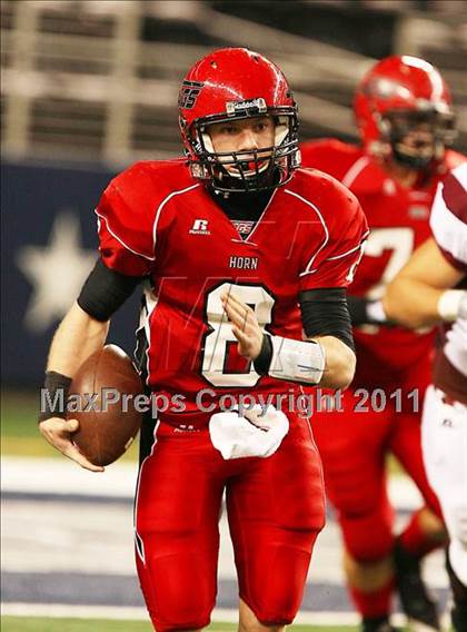 Thumbnail 2 in Horn vs. Rowlett (5A Region 2 Division 2 Area Playoff ) photogallery.