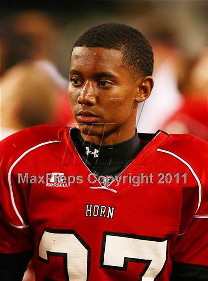 Thumbnail 2 in Horn vs. Rowlett (5A Region 2 Division 2 Area Playoff ) photogallery.