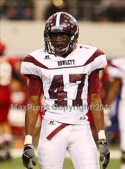 Thumbnail 3 in Horn vs. Rowlett (5A Region 2 Division 2 Area Playoff ) photogallery.