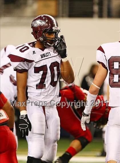 Thumbnail 2 in Horn vs. Rowlett (5A Region 2 Division 2 Area Playoff ) photogallery.