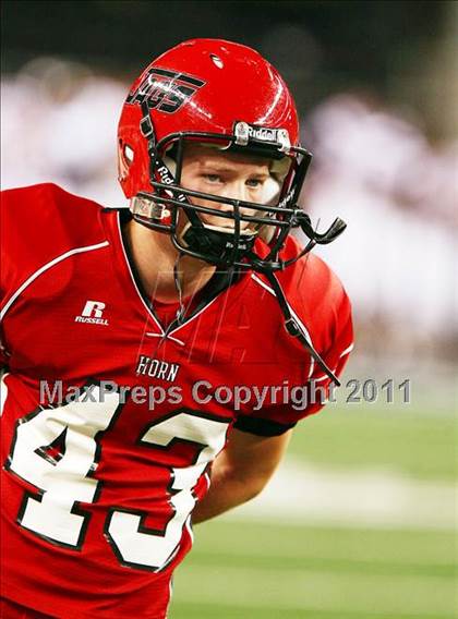 Thumbnail 2 in Horn vs. Rowlett (5A Region 2 Division 2 Area Playoff ) photogallery.
