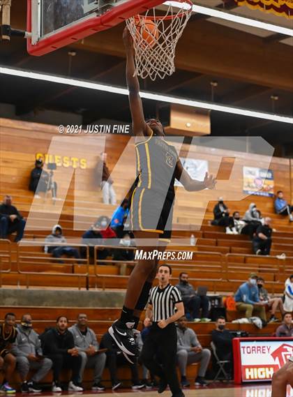 Thumbnail 3 in Hillcrest vs. Oak Cliff Faith Family Academy (Torrey Pines Holiday Classic) photogallery.