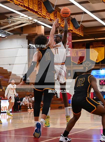 Thumbnail 1 in Hillcrest vs. Oak Cliff Faith Family Academy (Torrey Pines Holiday Classic) photogallery.