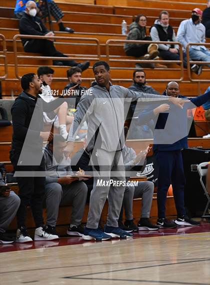 Thumbnail 2 in Hillcrest vs. Oak Cliff Faith Family Academy (Torrey Pines Holiday Classic) photogallery.