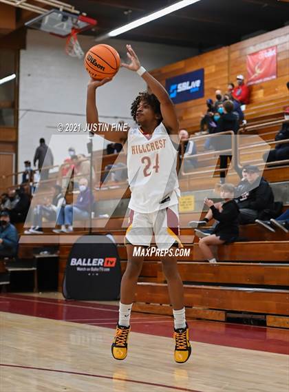 Thumbnail 2 in Hillcrest vs. Oak Cliff Faith Family Academy (Torrey Pines Holiday Classic) photogallery.