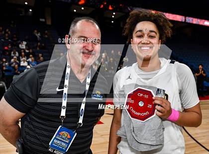 Thumbnail 3 in Brentwood School vs. Rancho Christian (CIF SS DIV 1 Championship) photogallery.