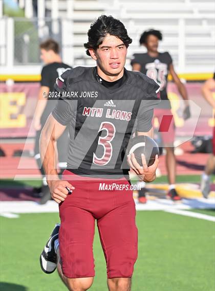 Thumbnail 3 in Red Mountain vs. Highland (Scrimmage at Mountain Pointe) photogallery.