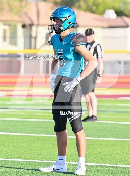 Thumbnail 1 in Red Mountain vs. Highland (Scrimmage at Mountain Pointe) photogallery.
