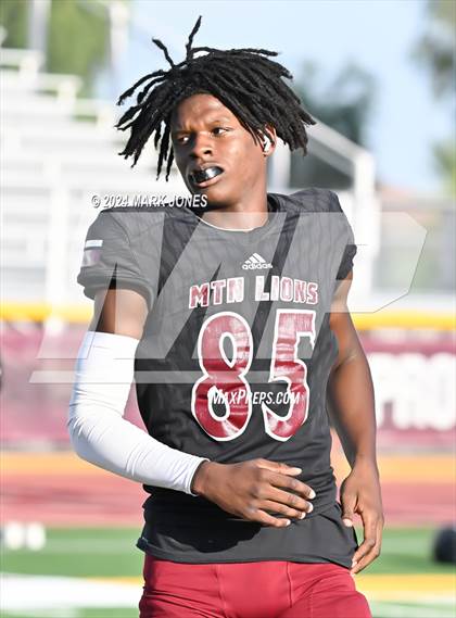 Thumbnail 2 in Red Mountain vs. Highland (Scrimmage at Mountain Pointe) photogallery.