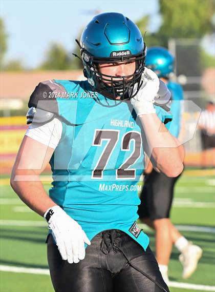 Thumbnail 1 in Red Mountain vs. Highland (Scrimmage at Mountain Pointe) photogallery.