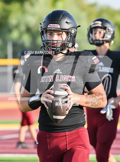 Thumbnail 2 in Red Mountain vs. Highland (Scrimmage at Mountain Pointe) photogallery.