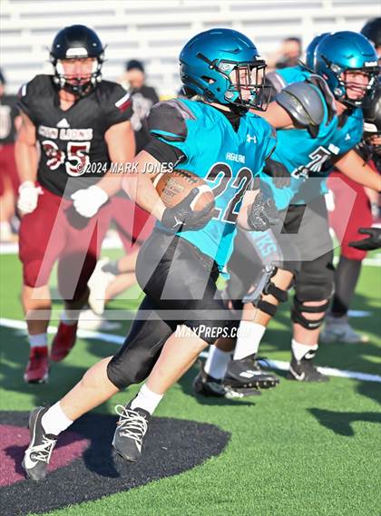 Thumbnail 2 in Red Mountain vs. Highland (Scrimmage at Mountain Pointe) photogallery.