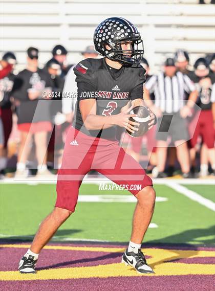Thumbnail 3 in Red Mountain vs. Highland (Scrimmage at Mountain Pointe) photogallery.