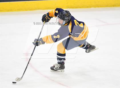 Thumbnail 2 in East Haven vs. Cheshire (CIAC DII Final) photogallery.