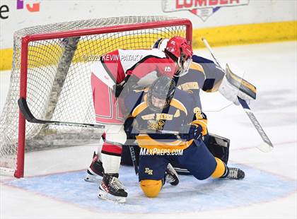 Thumbnail 3 in East Haven vs. Cheshire (CIAC DII Final) photogallery.