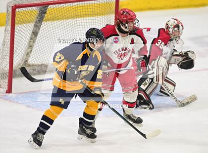 Thumbnail 3 in East Haven vs. Cheshire (CIAC DII Final) photogallery.
