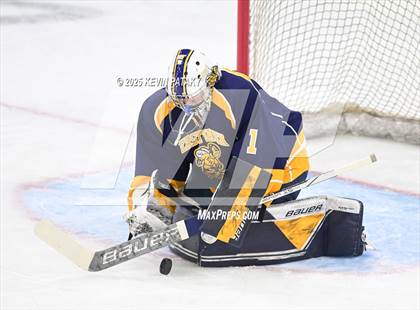 Thumbnail 3 in East Haven vs. Cheshire (CIAC DII Final) photogallery.