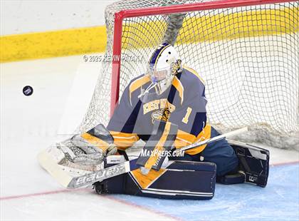 Thumbnail 2 in East Haven vs. Cheshire (CIAC DII Final) photogallery.