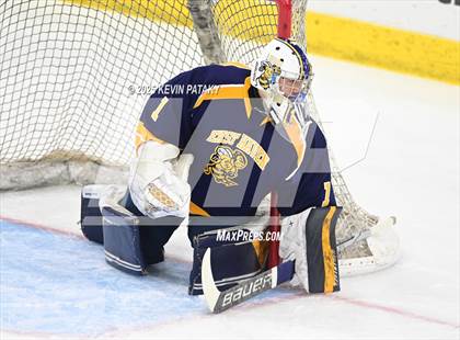 Thumbnail 1 in East Haven vs. Cheshire (CIAC DII Final) photogallery.
