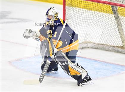Thumbnail 3 in East Haven vs. Cheshire (CIAC DII Final) photogallery.
