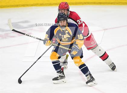 Thumbnail 3 in East Haven vs. Cheshire (CIAC DII Final) photogallery.