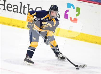 Thumbnail 3 in East Haven vs. Cheshire (CIAC DII Final) photogallery.