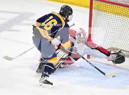 Thumbnail 3 in East Haven vs. Cheshire (CIAC DII Final) photogallery.