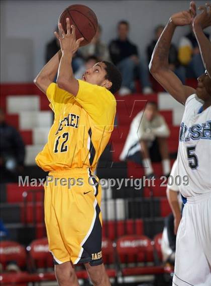 Thumbnail 1 in Bethel vs Sacred Heart Cathedral (Cordova Tournament) photogallery.
