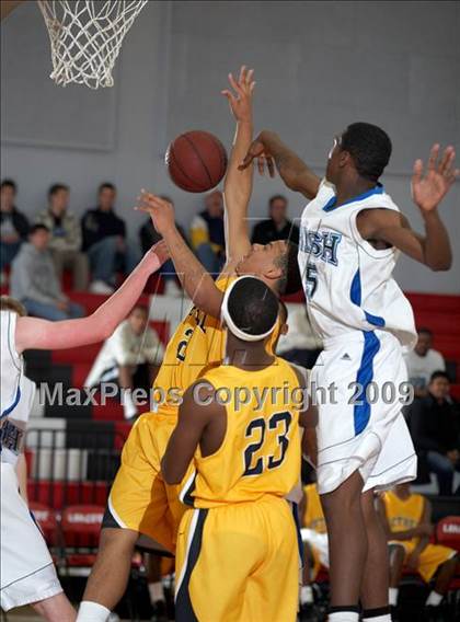 Thumbnail 3 in Bethel vs Sacred Heart Cathedral (Cordova Tournament) photogallery.