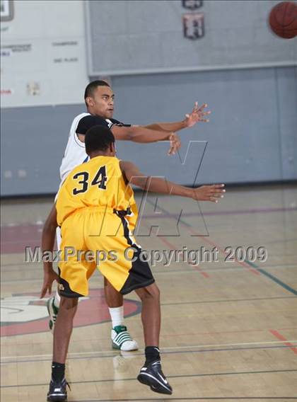 Thumbnail 2 in Bethel vs Sacred Heart Cathedral (Cordova Tournament) photogallery.