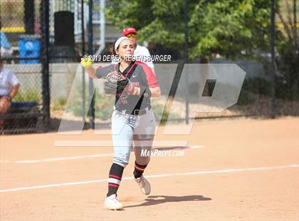 Thumbnail 2 in Eaglecrest vs Union (Erie Festival of Champions) photogallery.