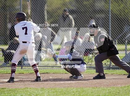 Thumbnail 2 in East Catholic @ Windsor photogallery.