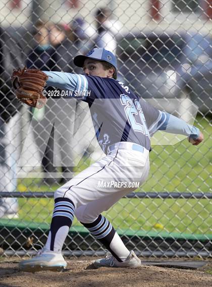 Thumbnail 3 in East Catholic @ Windsor photogallery.