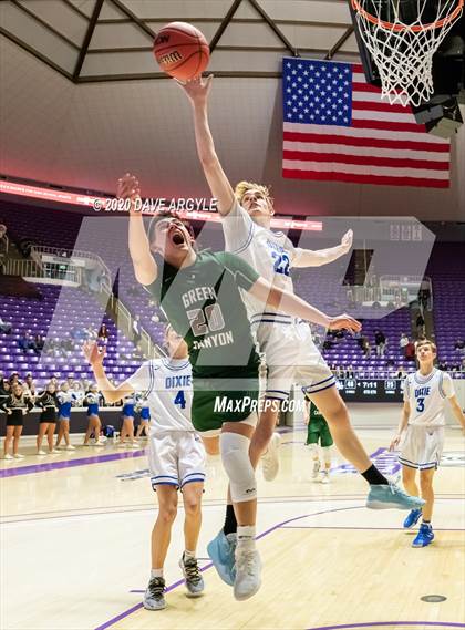 Thumbnail 1 in Green Canyon vs. Dixie (UHSAA 4A Quarterfinal) photogallery.