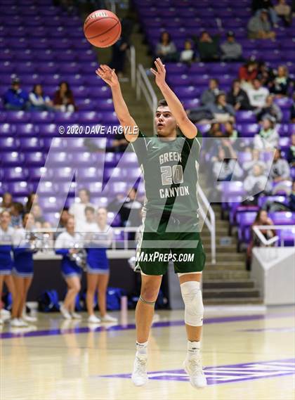 Thumbnail 1 in Green Canyon vs. Dixie (UHSAA 4A Quarterfinal) photogallery.
