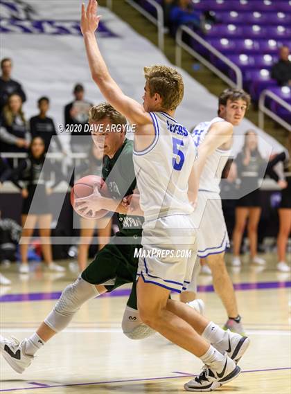 Thumbnail 3 in Green Canyon vs. Dixie (UHSAA 4A Quarterfinal) photogallery.