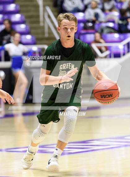 Thumbnail 2 in Green Canyon vs. Dixie (UHSAA 4A Quarterfinal) photogallery.