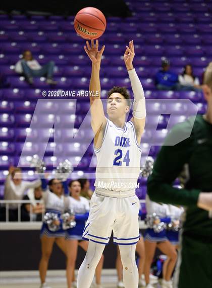 Thumbnail 1 in Green Canyon vs. Dixie (UHSAA 4A Quarterfinal) photogallery.