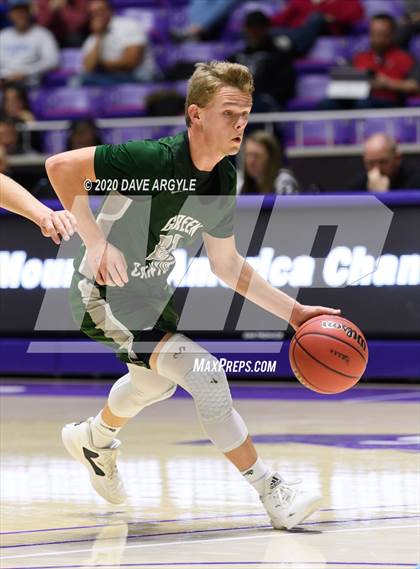 Thumbnail 1 in Green Canyon vs. Dixie (UHSAA 4A Quarterfinal) photogallery.