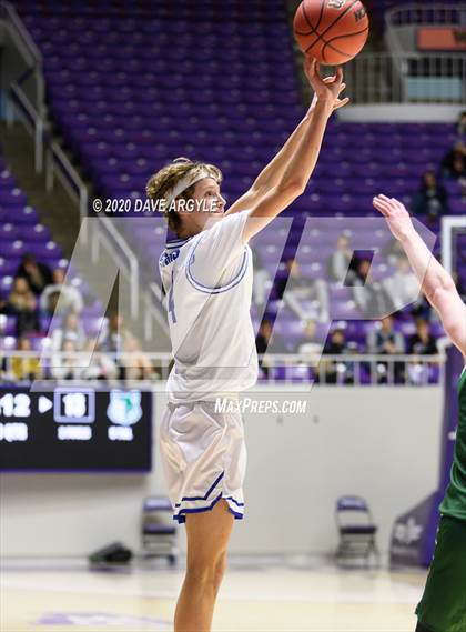Thumbnail 2 in Green Canyon vs. Dixie (UHSAA 4A Quarterfinal) photogallery.