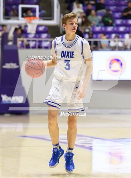 Thumbnail 1 in Green Canyon vs. Dixie (UHSAA 4A Quarterfinal) photogallery.