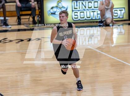 Thumbnail 2 in Grand Island @ Lincoln Southeast photogallery.