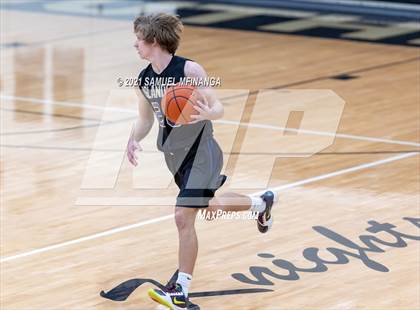 Thumbnail 3 in Grand Island @ Lincoln Southeast photogallery.